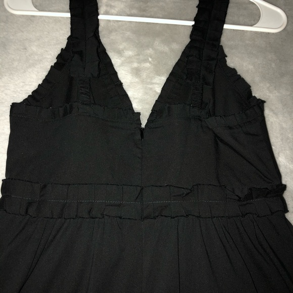 Left of Center Dress Sleeveless Black Ruffle Chic - Picture 6 of 10